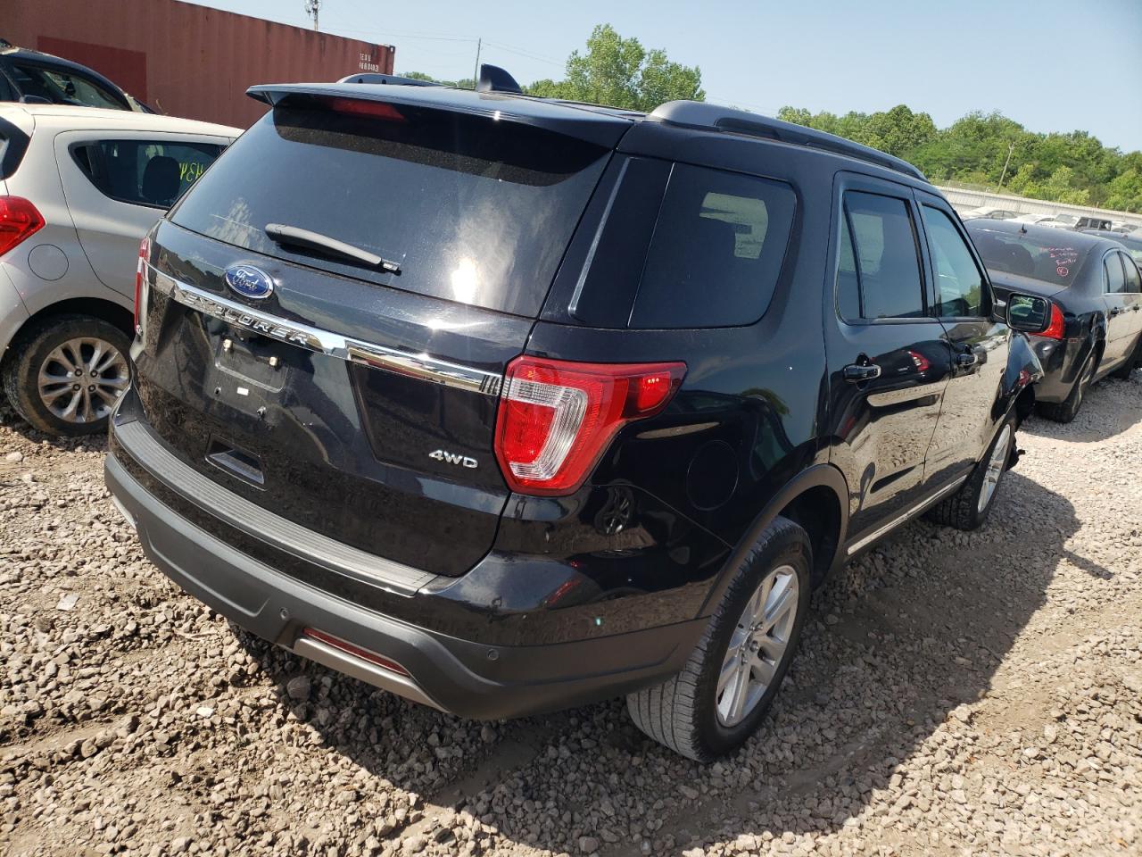Photo 4 from auction – 2019 FORD EXPLORER X with VIN 1FM5K8D81KGA02621