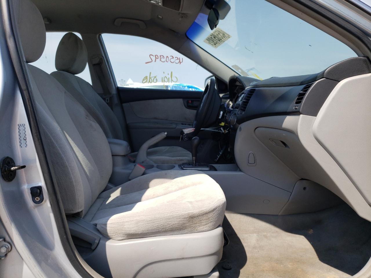 Photo 5 from auction – 2006 KIA OPTIMA LX with VIN KNAGE123565058059