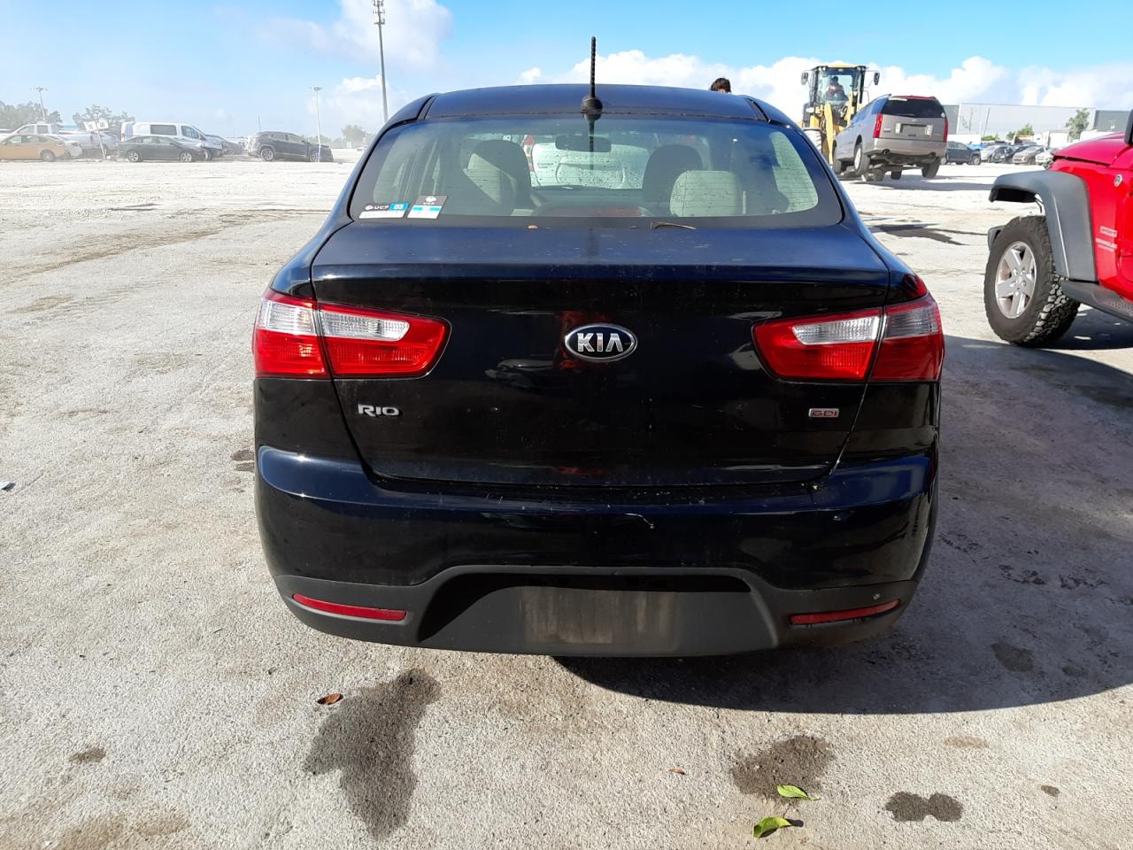 Photo 9 from auction – 2015 KIA RIO LX with VIN KNADM4A31F6464858