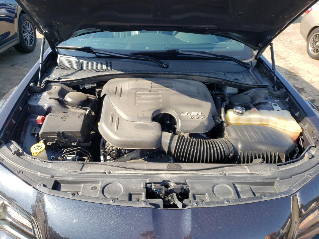 Photo 7 from auction – 2017 CHRYSLER 300 S with VIN 2C3CCAGG9HH648302