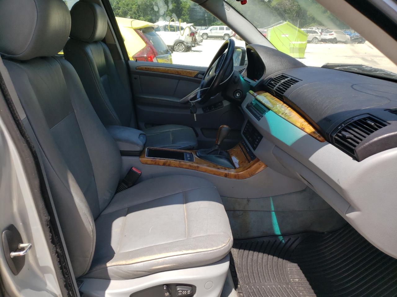 Фото 5 с аукциона – 2004 BMW X5 3.0I с VIN 5UXFA13514LU20549
