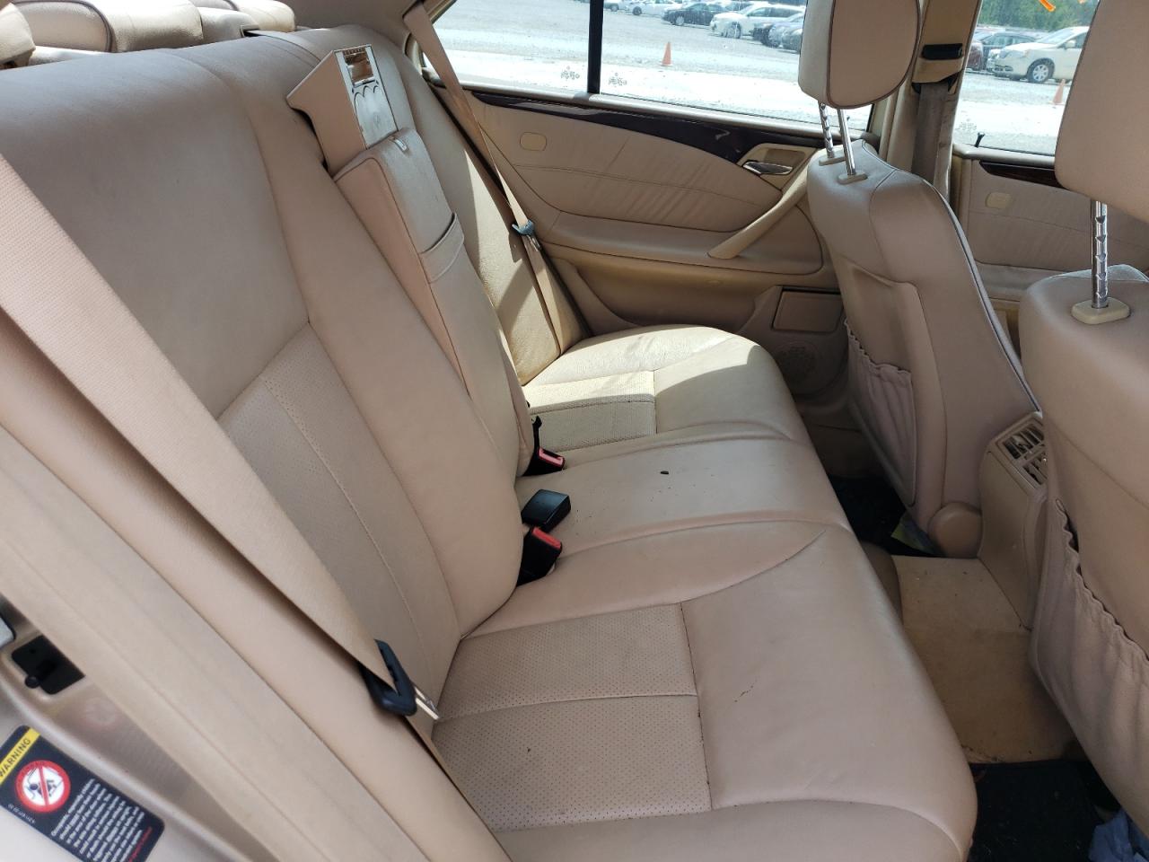 Photo 6 from auction – 2000 MERCEDES-BENZ E 320 with VIN WDBJF65J8YB091153