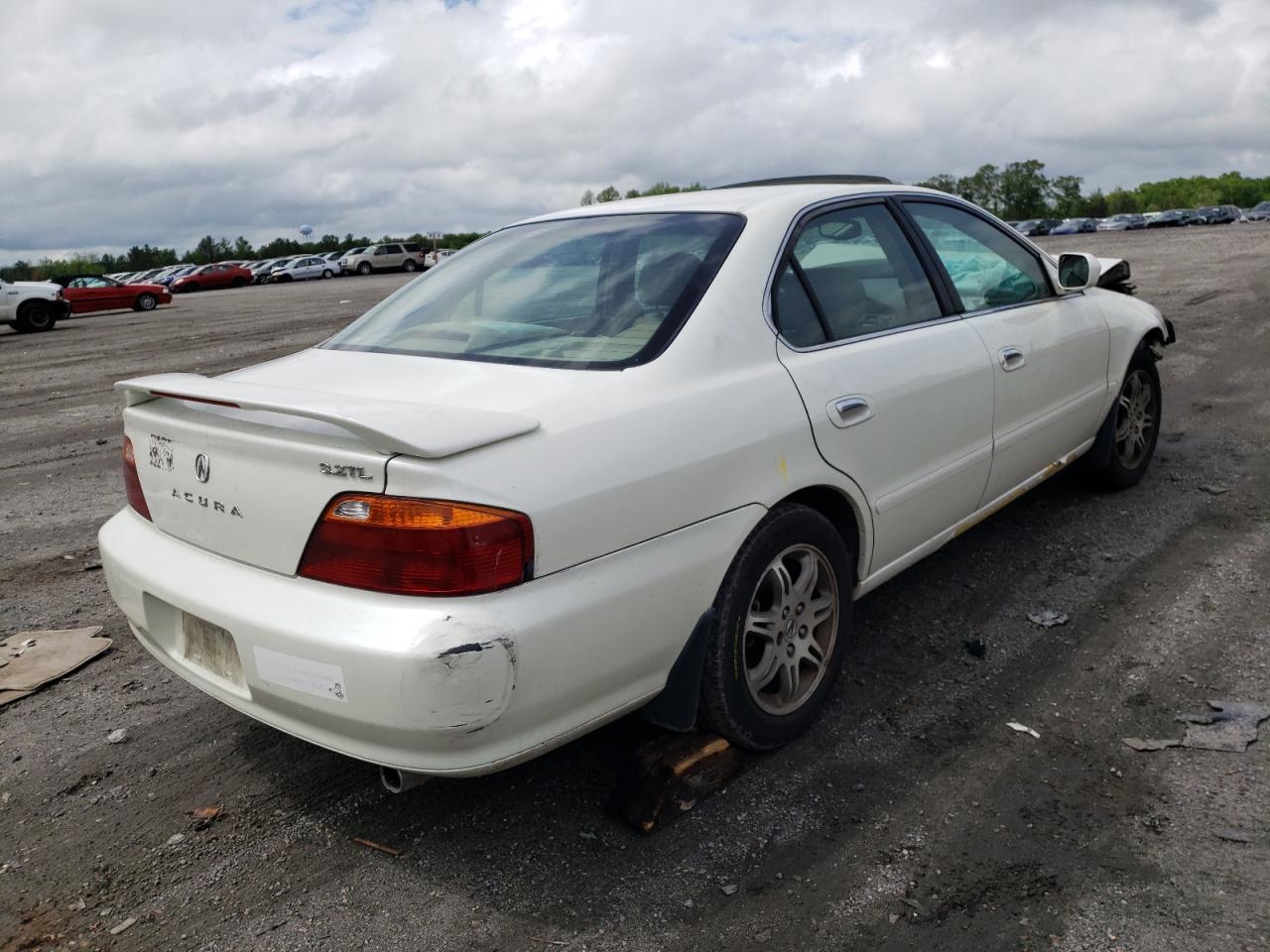 Photo 4 from auction – 2000 ACURA 3.2TL with VIN 19UUA5669YA049955