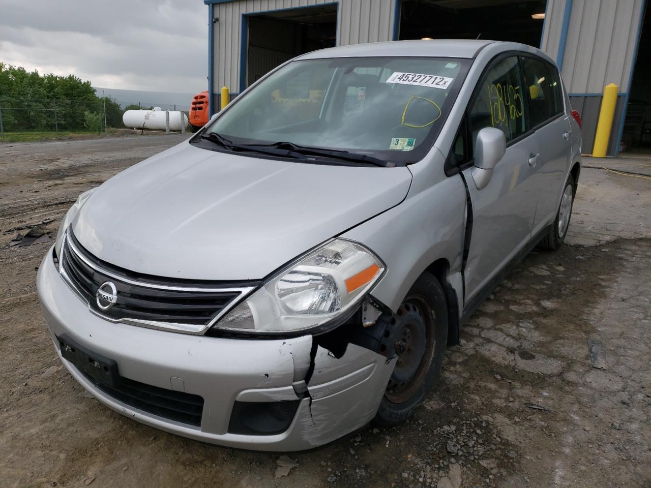 Фото 2 с аукциона – 2011 NISSAN VERSA S с VIN 3N1BC1CP8BL422704