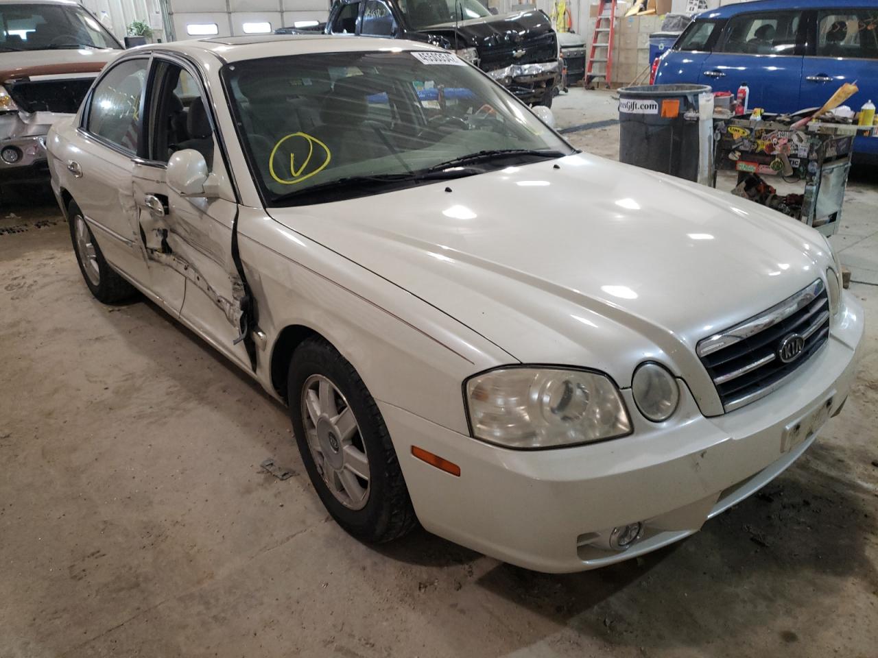 KIA OPTIMA LX 2005 with VIN KNAGD126355411913 - Photo from auction