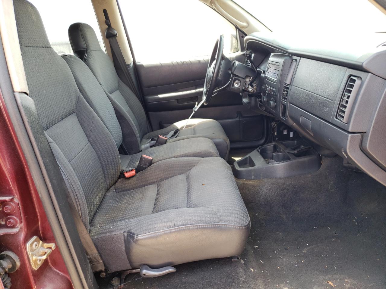 Photo 5 from auction – 2002 DODGE DURANGO SP with VIN 1B4HR38N12F178667