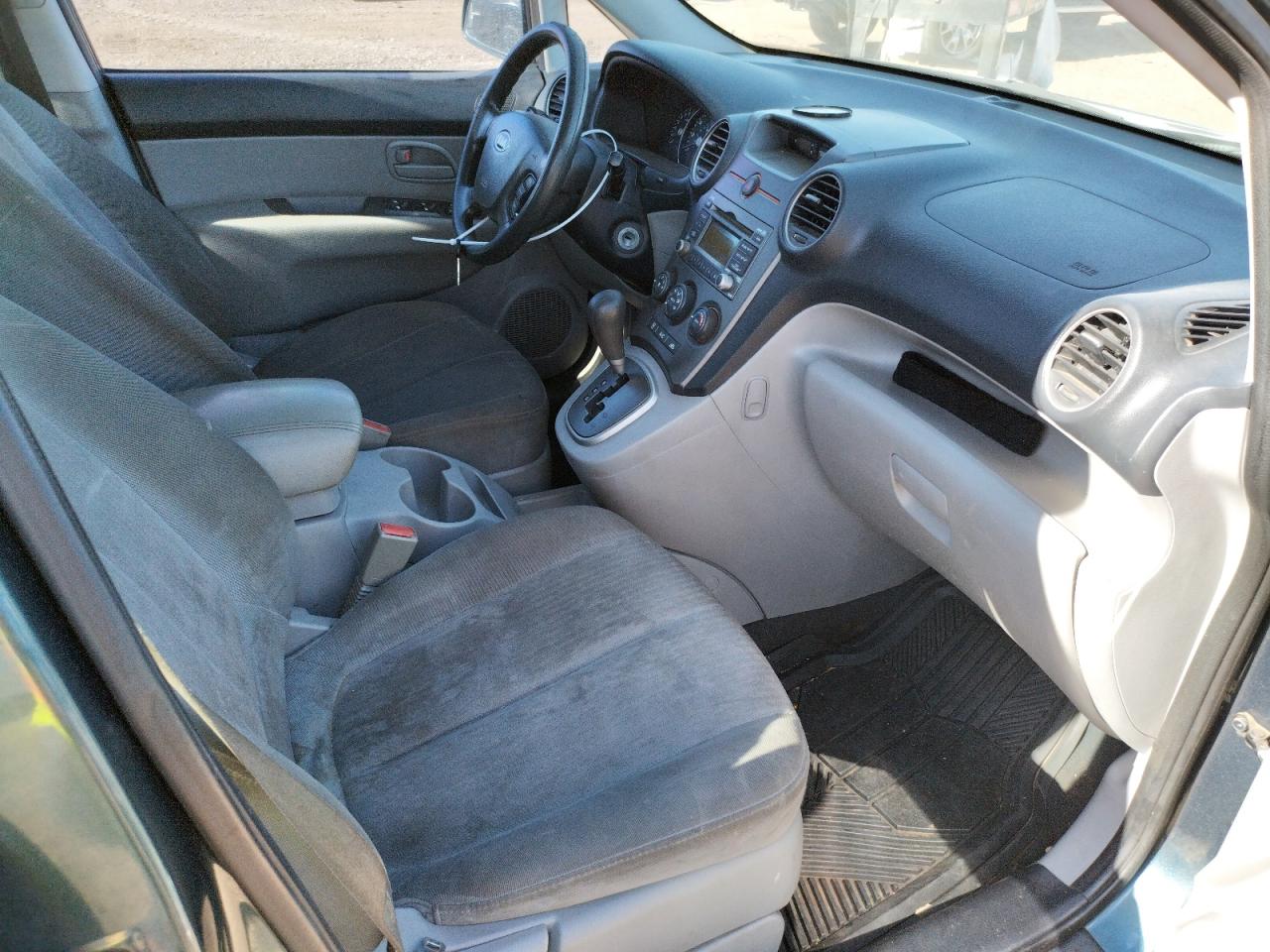 Photo 5 from auction – 2009 KIA RONDO BASE with VIN KNAFG528397223964