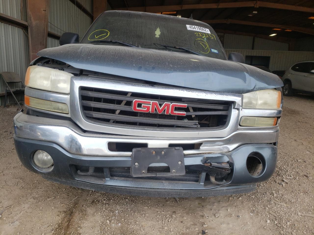 Photo 9 from auction – 2006 GMC NEW SIERRA with VIN 2GTEC13T061252157