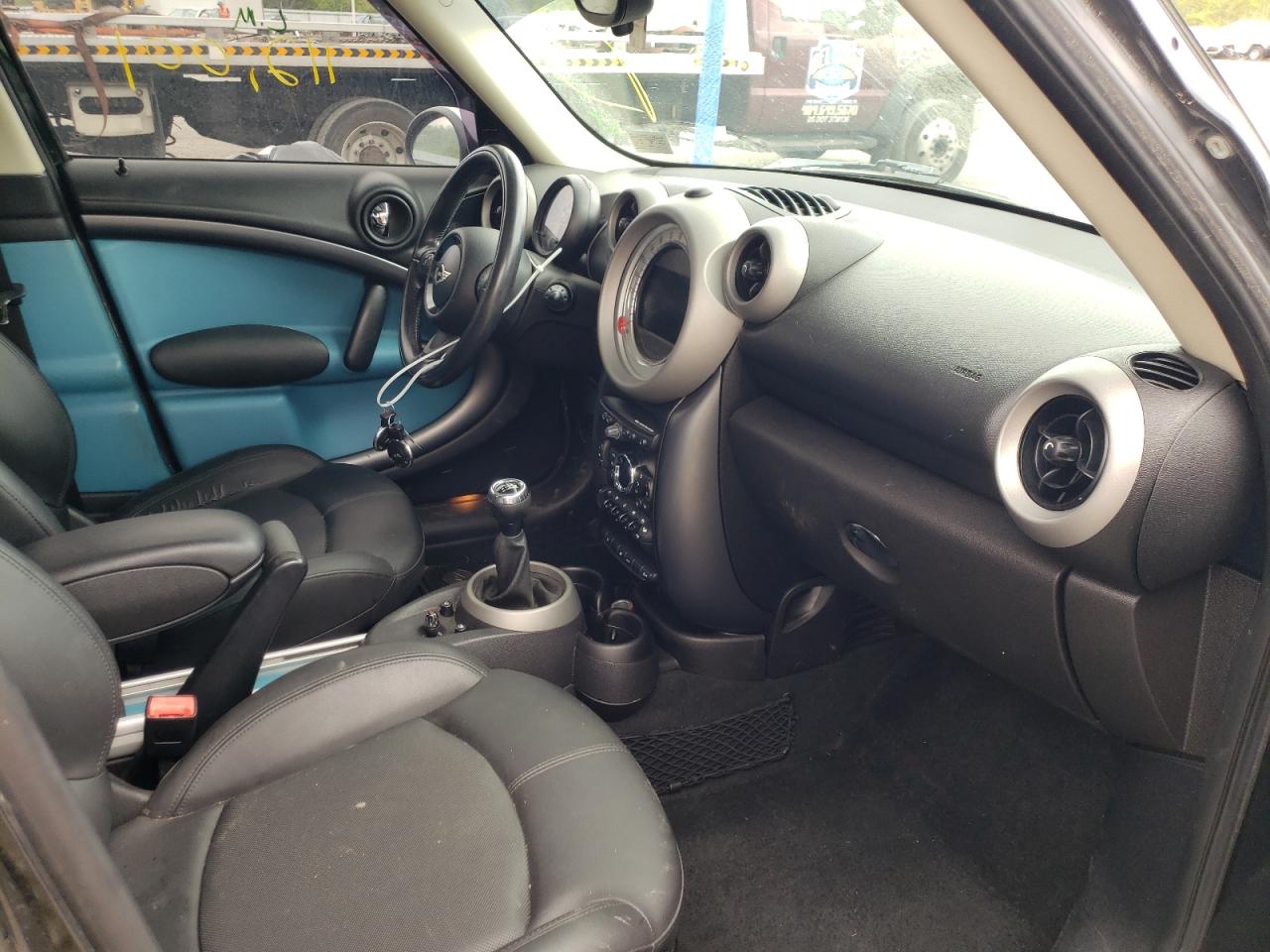 Foto 5 de la subasta – 2011 MINI COOPER S C con VIN WMWZC5C54BWH99770