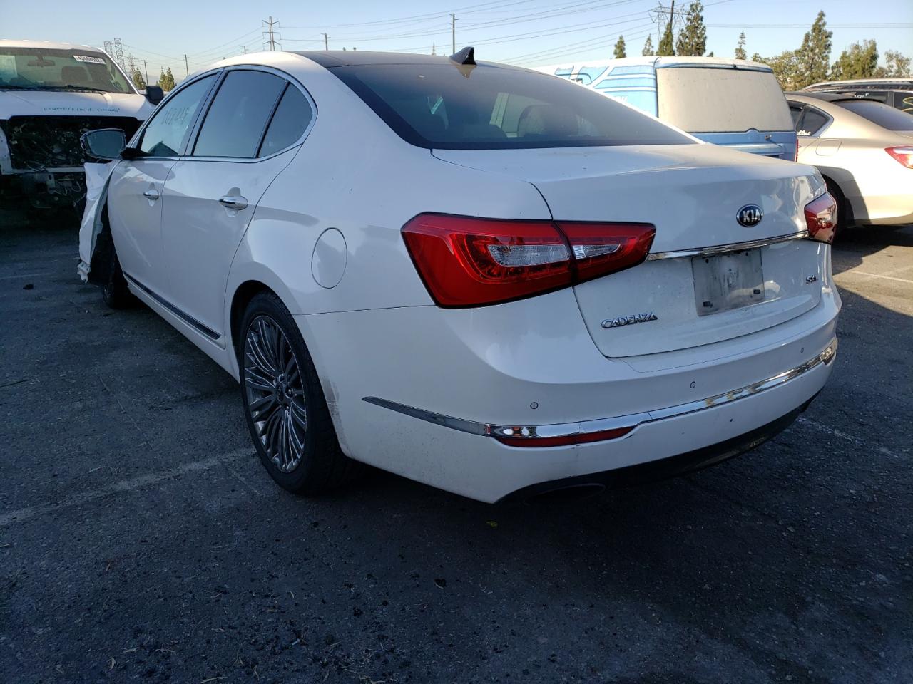 Photo 15 from auction – 2014 KIA CADENZA PR with VIN KNALN4D73E5149409