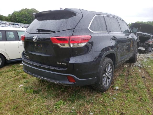 Photo 4 from auction – 2017 TOYOTA HIGHLANDER with VIN 5TDJZRFH1HS481963