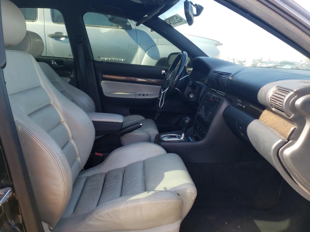 Photo 5 from auction – 2001 AUDI S4 2.7 QUA with VIN WAURD68DX1A094550