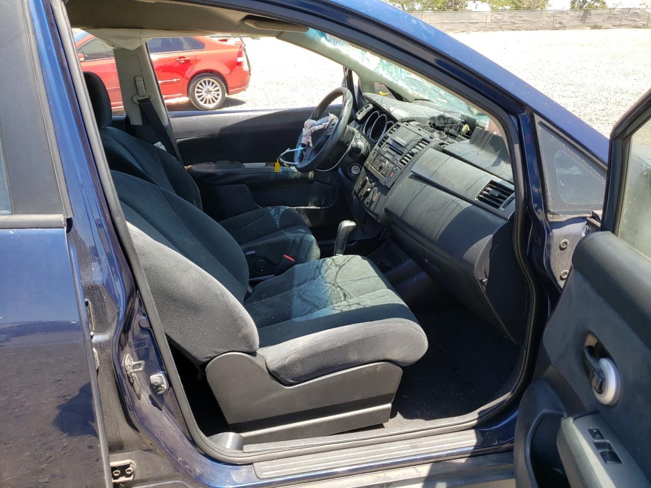 Zdjęcie 5 z aukcji – 2010 NISSAN VERSA S z VIN 3N1BC1AP1AL416373