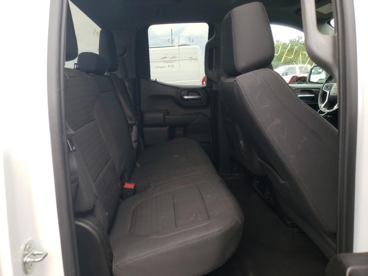 Photo 6 from auction – 2020 CHEVROLET SILVERADO with VIN 1GCRYDEDXLZ173396