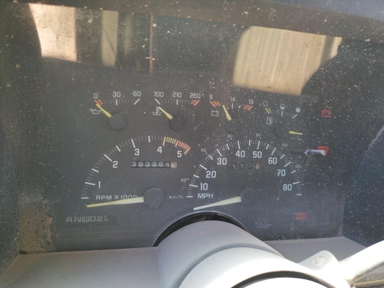 Photo 8 from auction – 1992 CHEVROLET GMT-400 C1 with VIN 2GCEC19K1N1260507