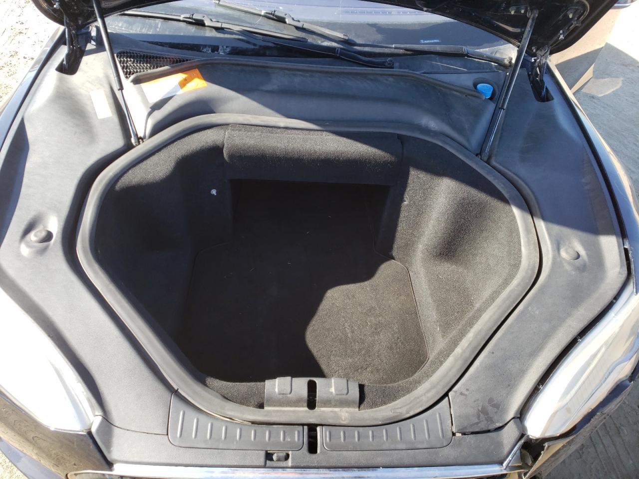Photo 7 from auction – 2014 TESLA MODEL S with VIN 5YJSA1S15EFP30612