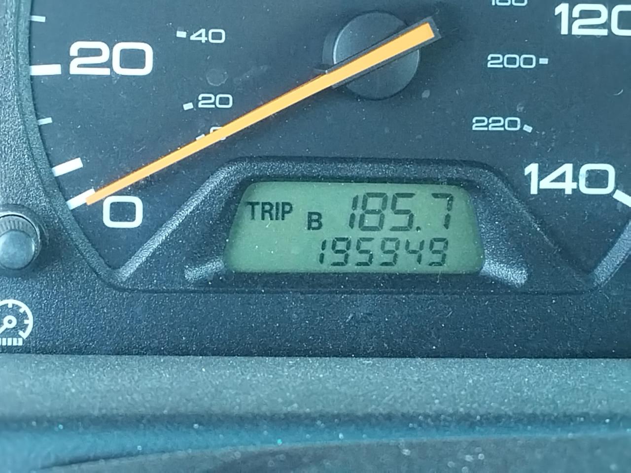 Photo 8 from auction – 2002 HONDA ODYSSEY LX with VIN 2HKRL18552H586642