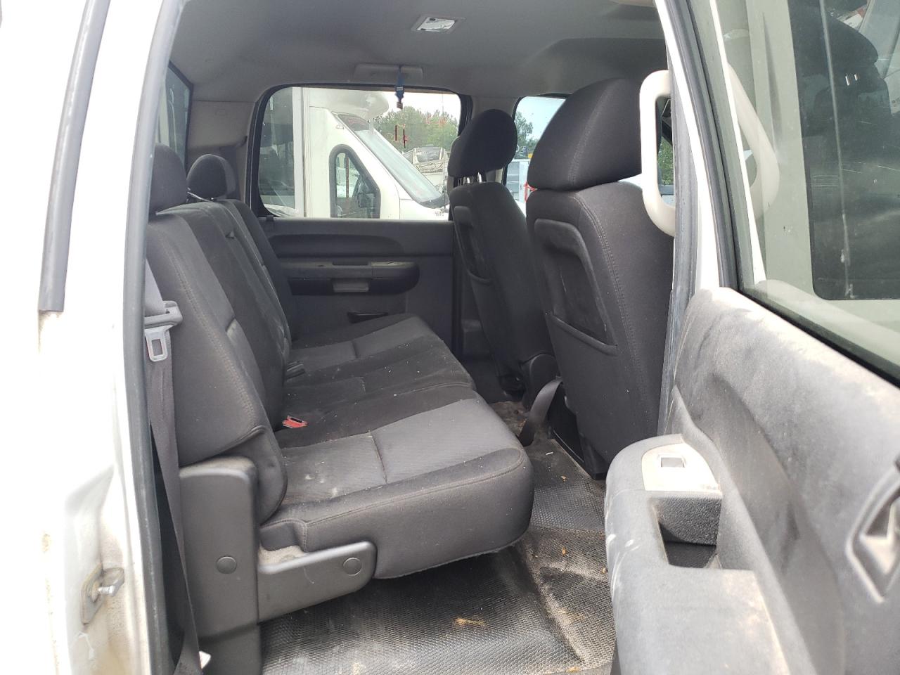 Photo 6 from auction – 2011 CHEVROLET SILVERADO with VIN 1GC4K0C84BF162985
