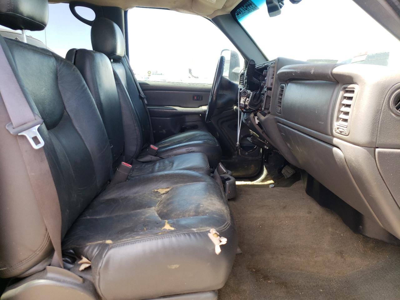 Photo 5 from auction – 2006 GMC SIERRA K25 with VIN 1GTHK23D06F181839