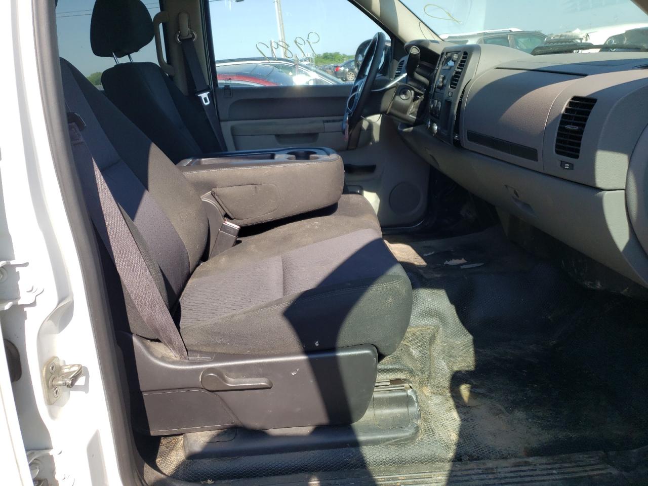 Photo 5 from auction – 2014 CHEVROLET SILVERADO with VIN 1GC4CZCG0EF173348