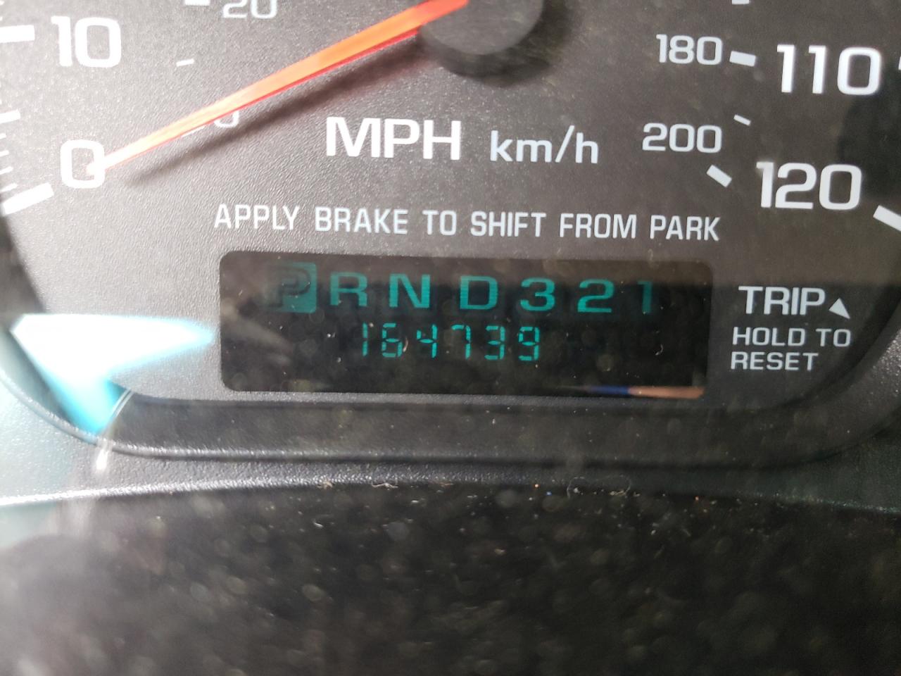 Photo 8 from auction – 2001 CHEVROLET IMPALA with VIN 2G1WF52E319129364