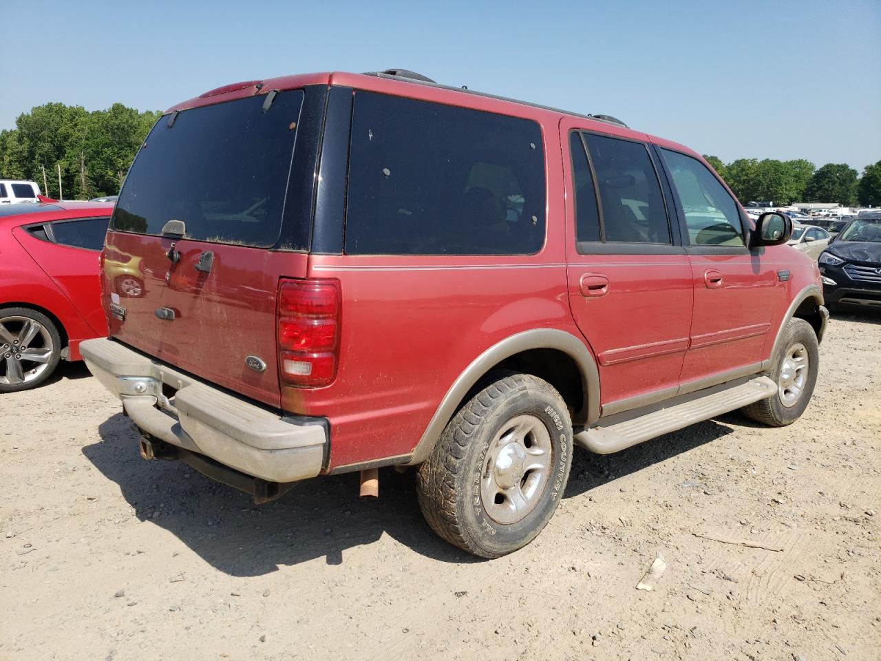 Photo 4 from auction – 2000 FORD EXPEDITION with VIN 1FMPU18L1YLA82009