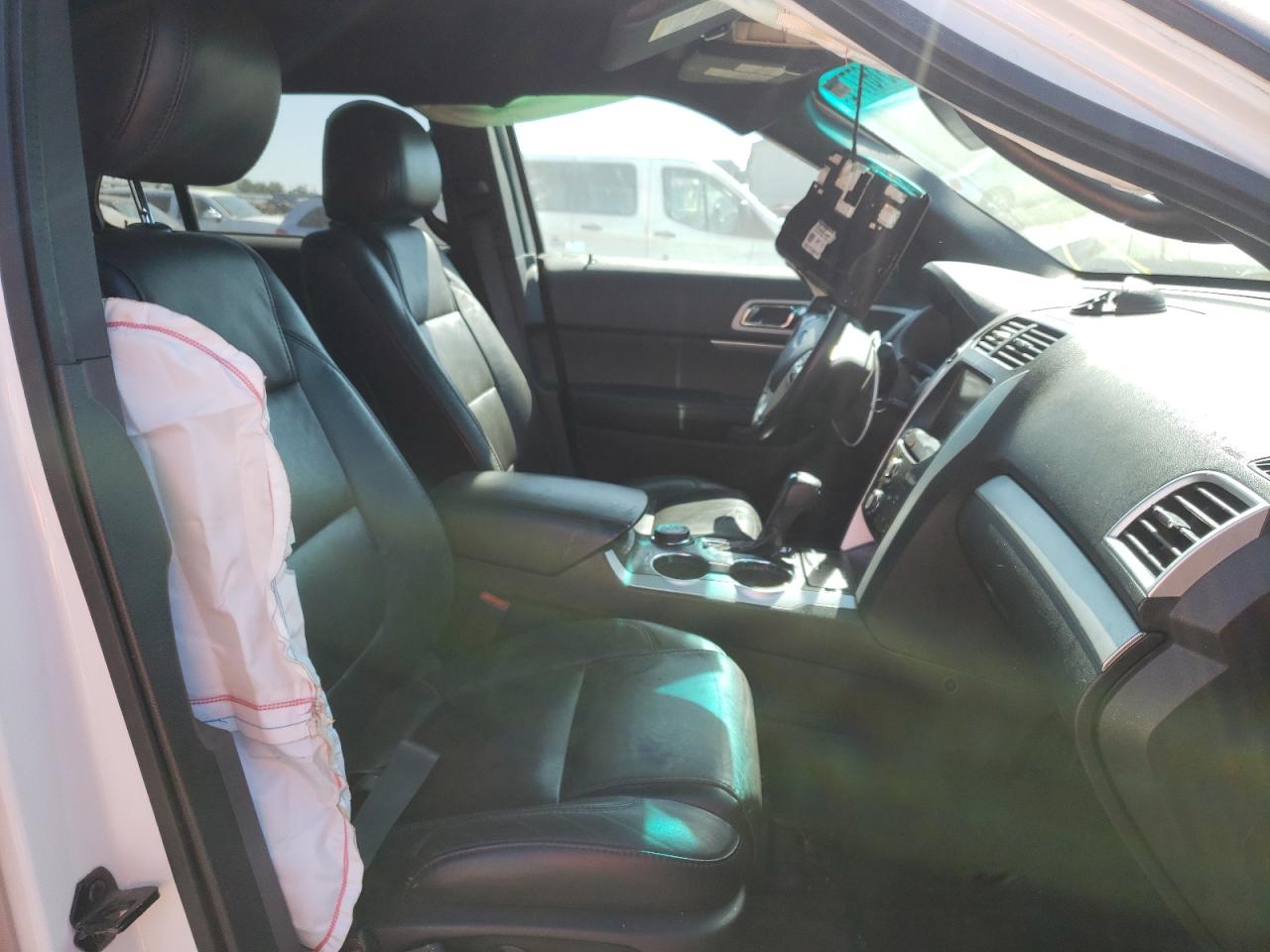 Photo 5 from auction – 2014 FORD EXPLORER X with VIN 1FM5K8D83EGC34335