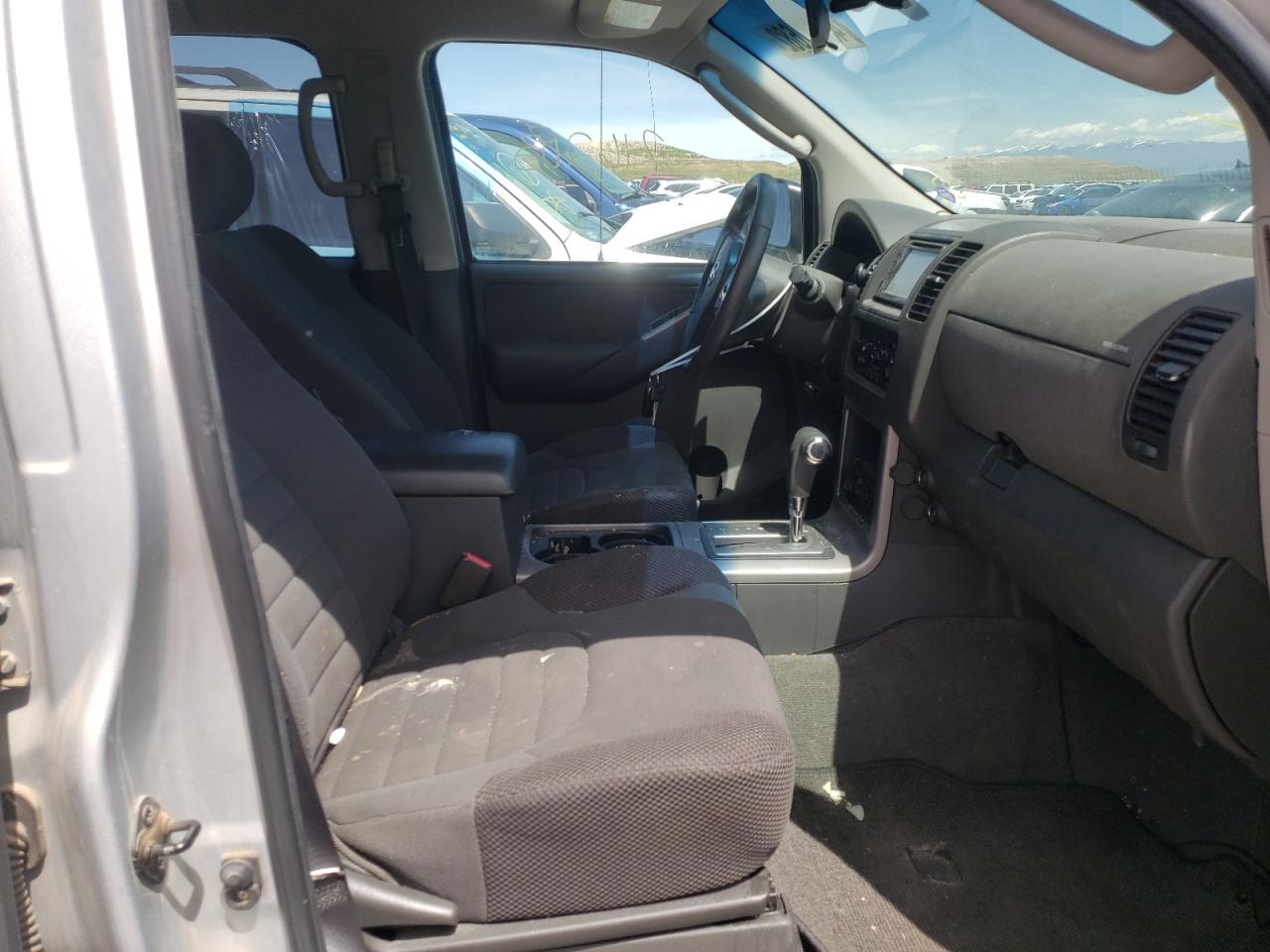 Photo 5 from auction – 2007 NISSAN PATHFINDER with VIN 5N1AR18W57C632313