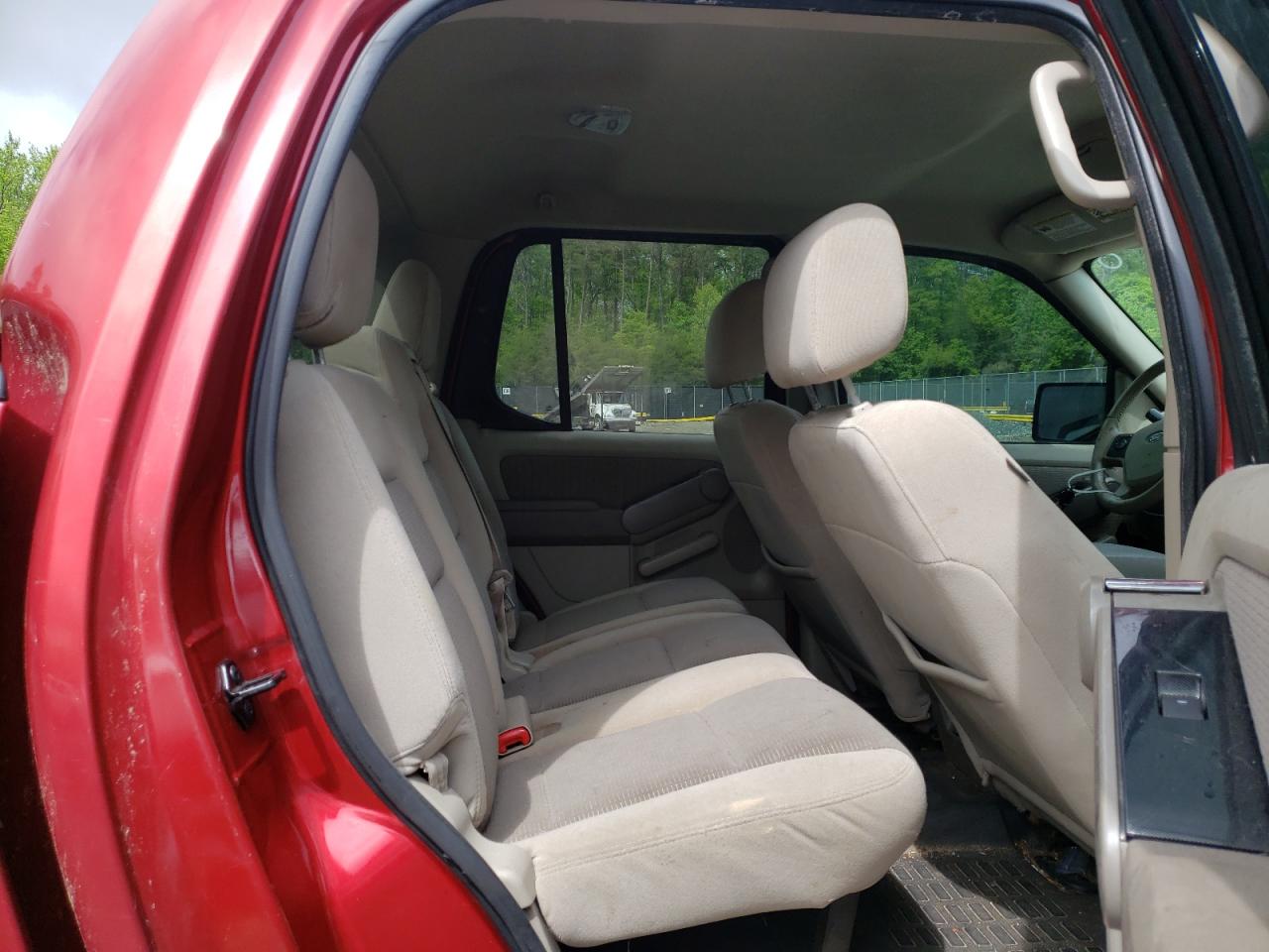 Photo 6 from auction – 2007 FORD EXPLORER S with VIN 1FMEU31K17UA01913