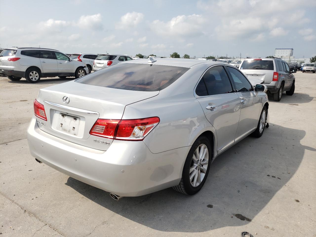 Photo 4 from auction – 2010 LEXUS ES 350 with VIN JTHBK1EG7A2384698