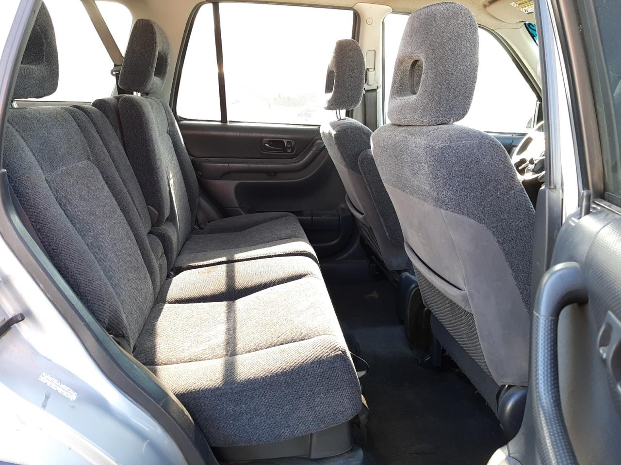 Photo 6 from auction – 2001 HONDA CR-V LX with VIN JHLRD28441S008772