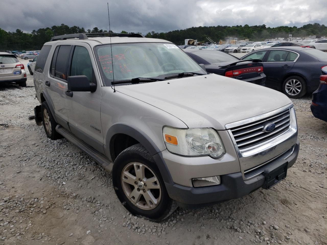 FORD EXPLORER X 2006 with VIN 1FMEU63E66ZA16434 - Photo from auction