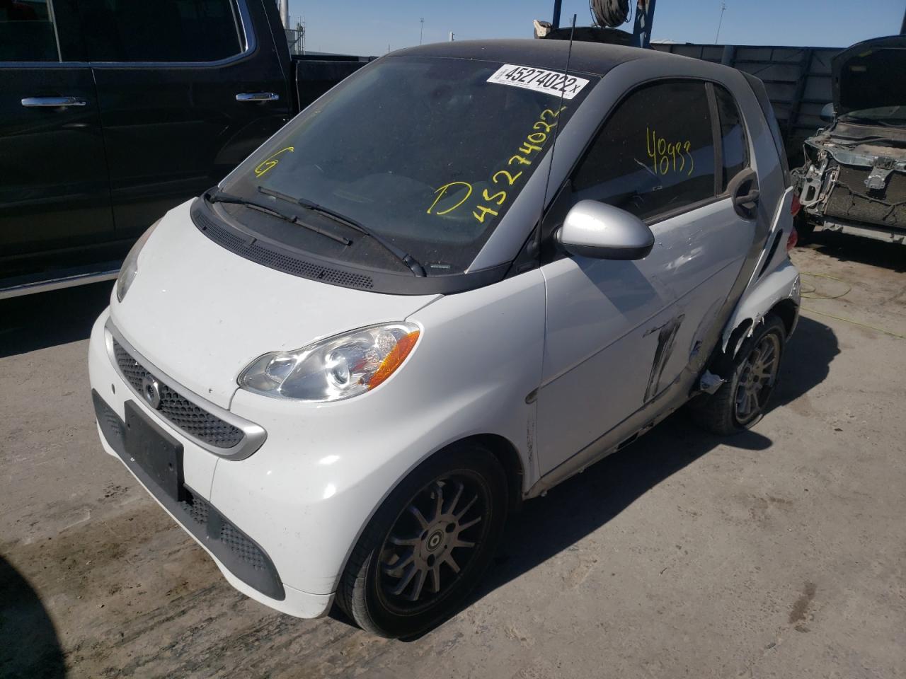 Photo 2 from auction – 2013 SMART FORTWO PUR with VIN WMEEJ3BA3DK591754