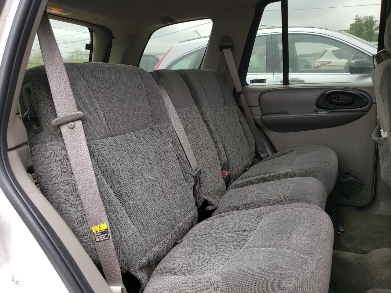 Photo 6 from auction – 2002 CHEVROLET TRAILBLAZE with VIN 1GNDT13S222443292