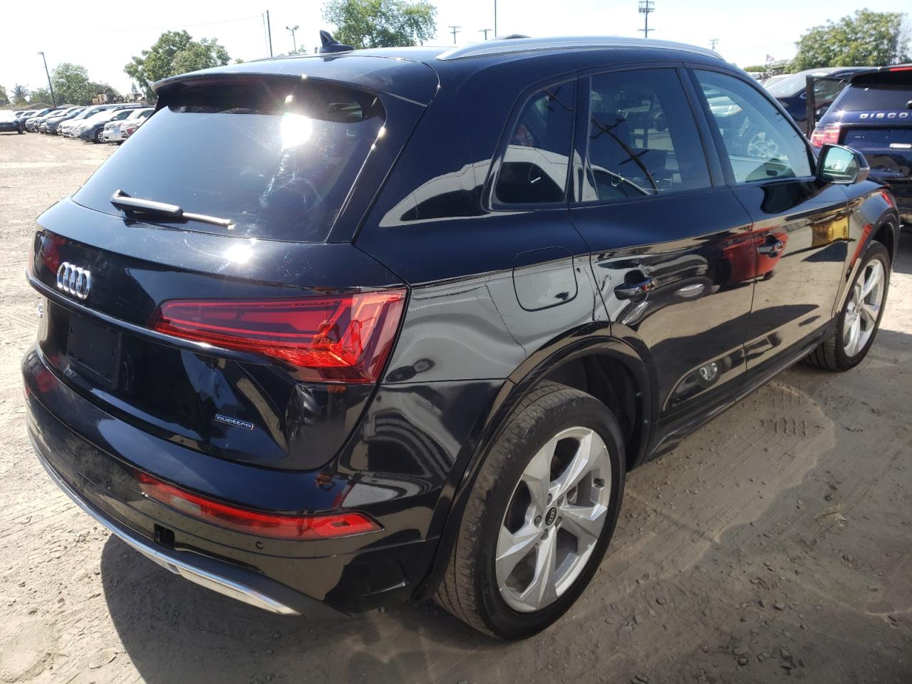 Photo 4 from auction – 2021 AUDI Q5 PREMIUM with VIN WA1BAAFY8M2007355