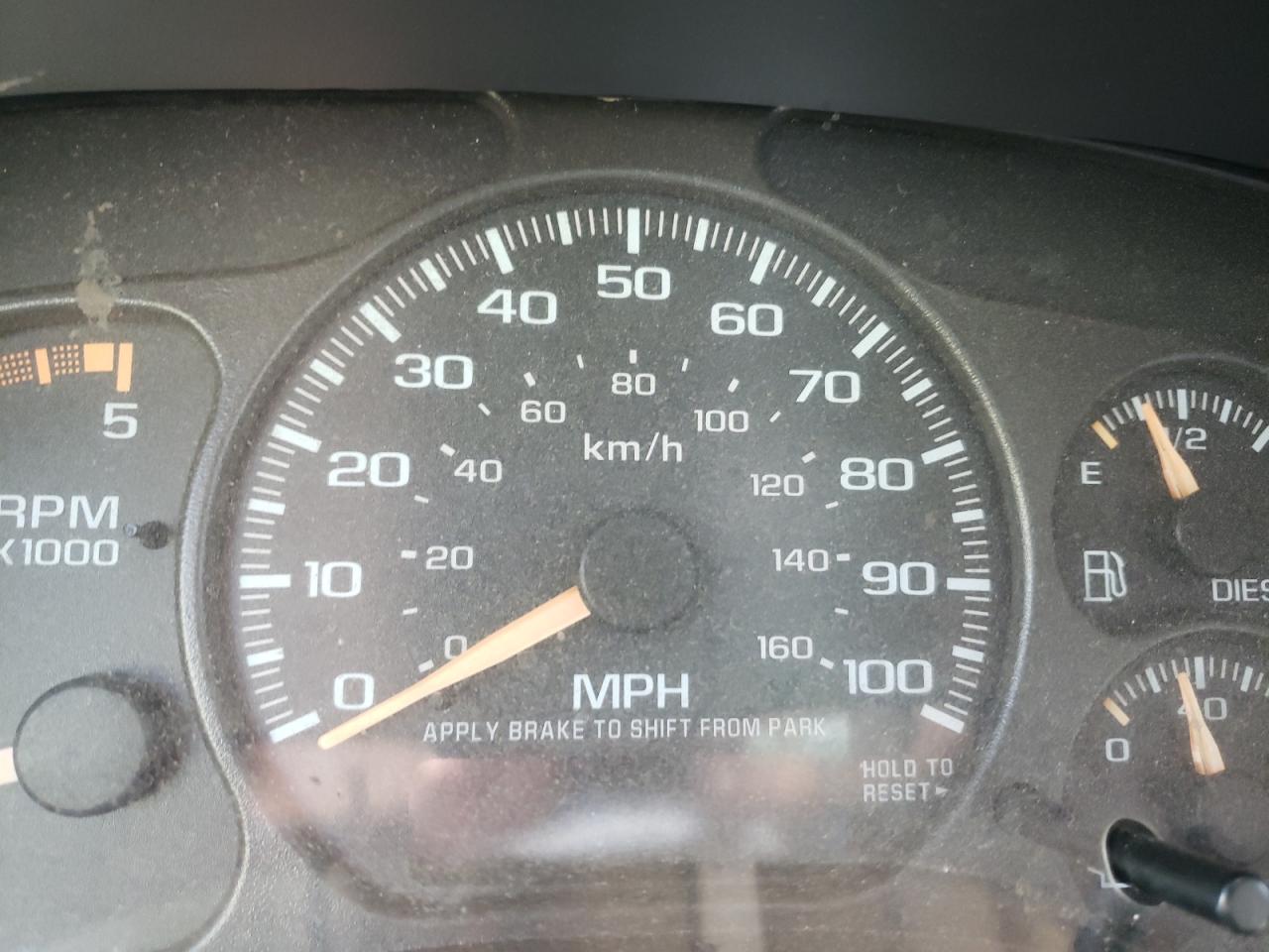 Photo 8 from auction – 2002 CHEVROLET SILVERADO with VIN 1GCJK39112E252406