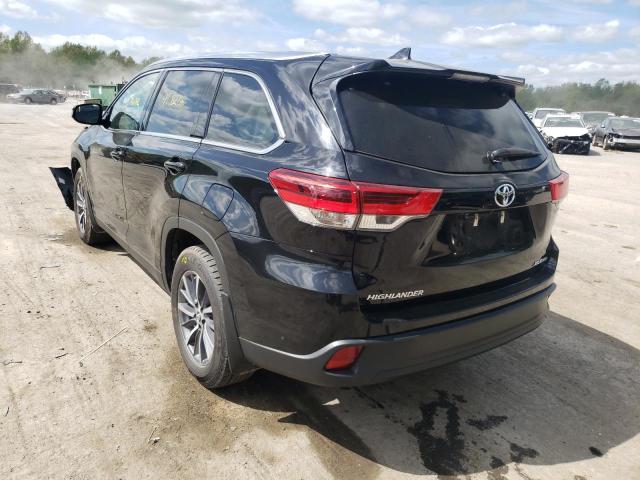 Photo 3 from auction – 2019 TOYOTA HIGHLANDER with VIN 5TDJZRFHXKS954508