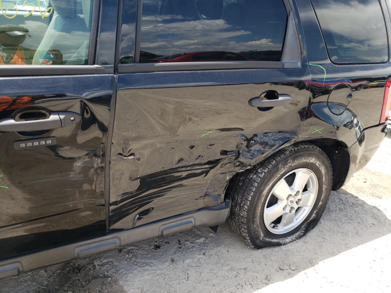 Photo 9 from auction – 2012 FORD ESCAPE XLT with VIN 1FMCU0D77CKB19922