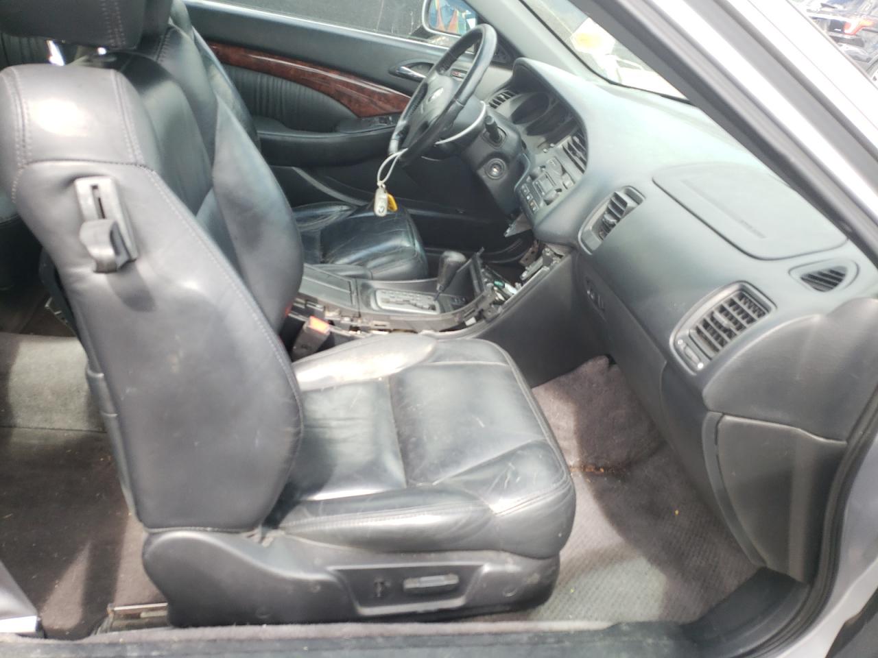 Photo 5 from auction – 2003 ACURA 3.2CL with VIN 19UYA42403A012298