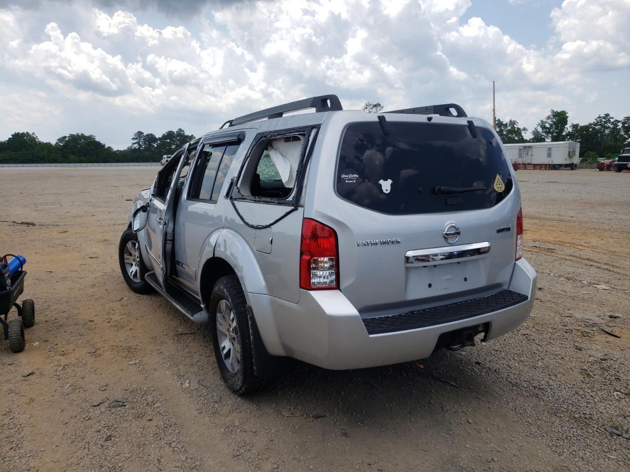 Photo 3 from auction – 2012 NISSAN PATHFINDER with VIN 5N1AR1NN7CC623599