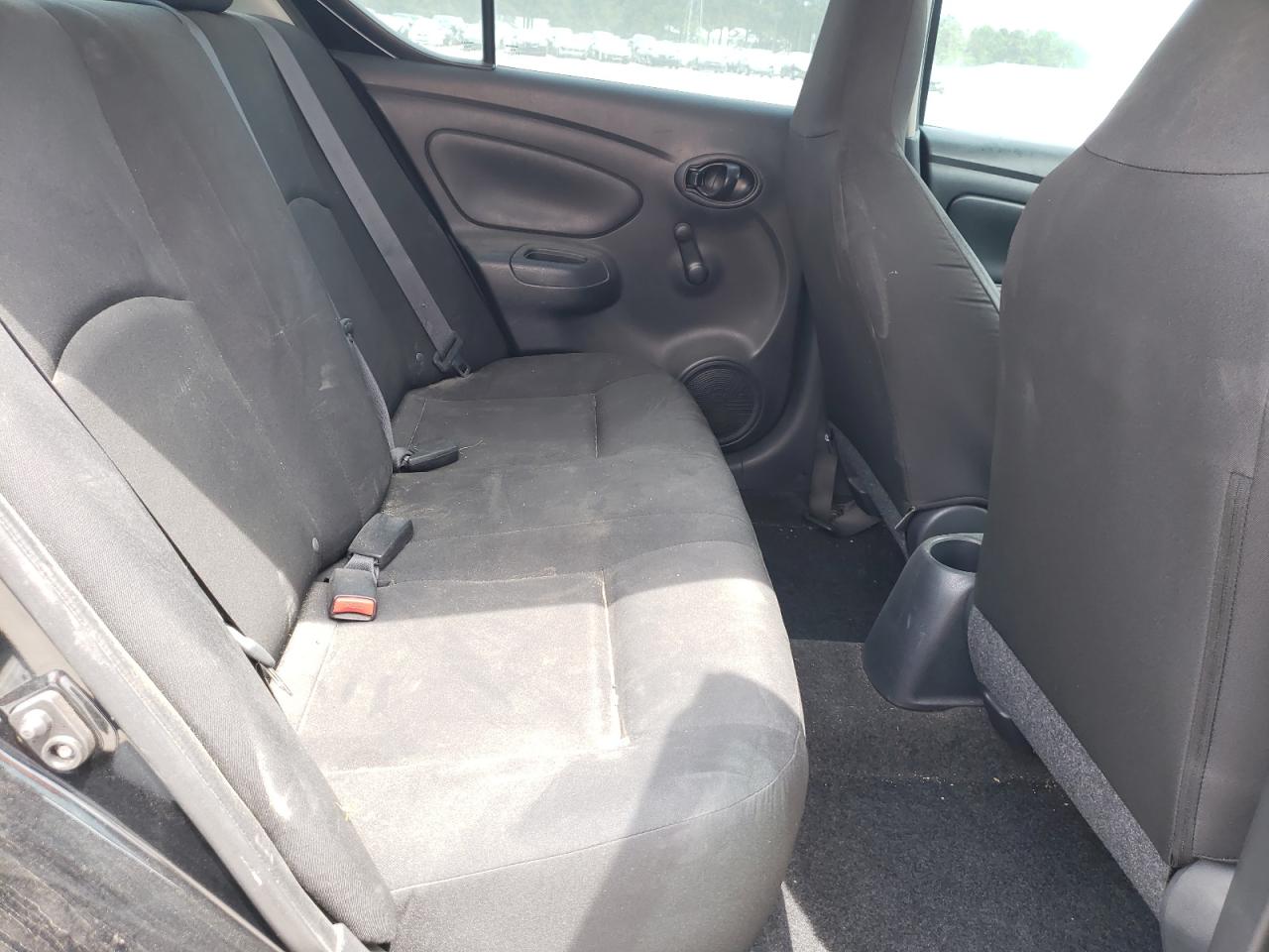 Photo 6 from auction – 2017 NISSAN VERSA S with VIN 3N1CN7AP3HL858292