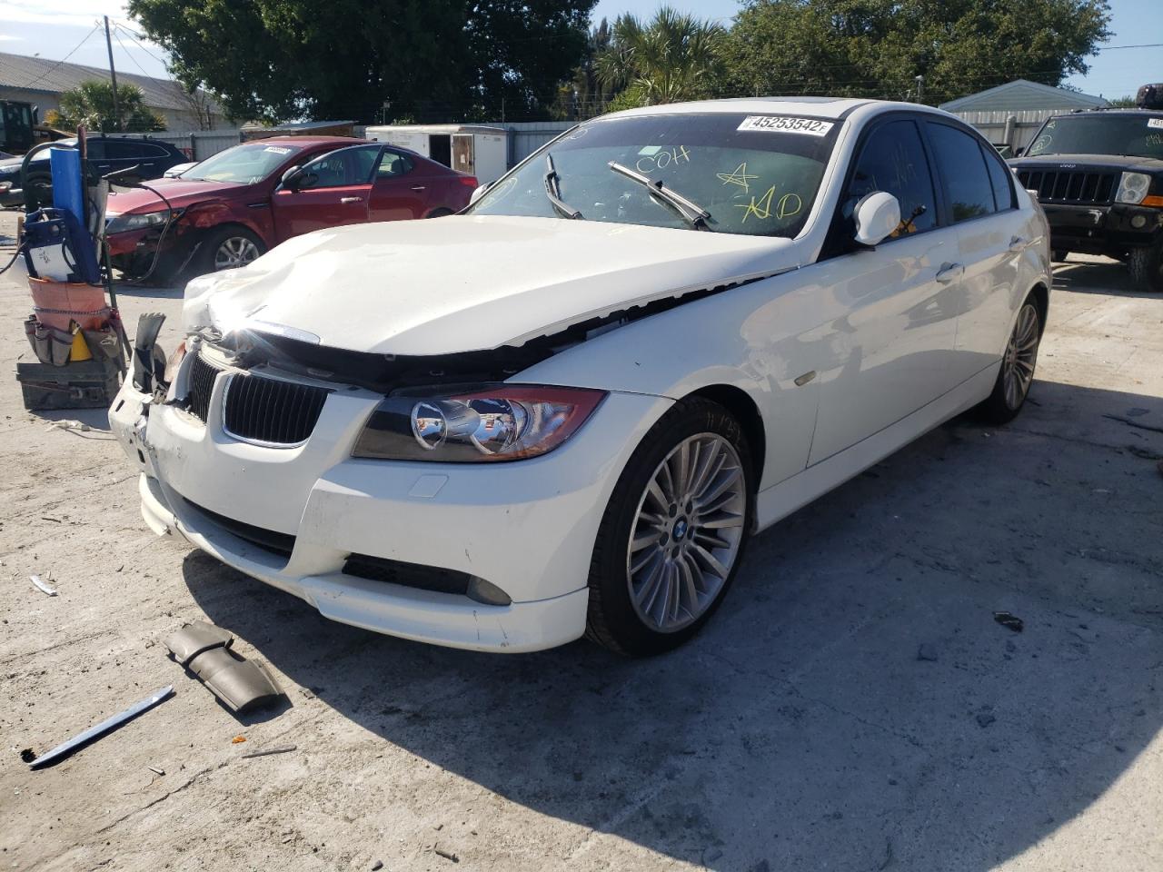 Photo 2 from auction – 2006 BMW 325 with VIN WBAVD13506KV02511