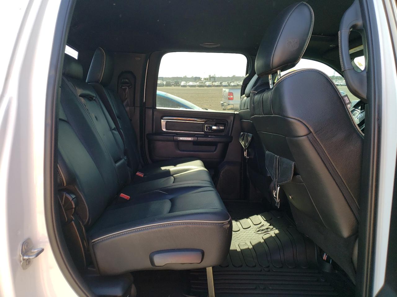 Photo 6 from auction – 2017 RAM 2500 LONGH with VIN 3C6UR5PL6HG684197