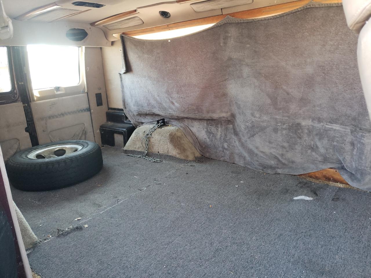 Photo 6 from auction – 1999 DODGE RAM VAN B1 with VIN 2B6HB11Z8XK526308