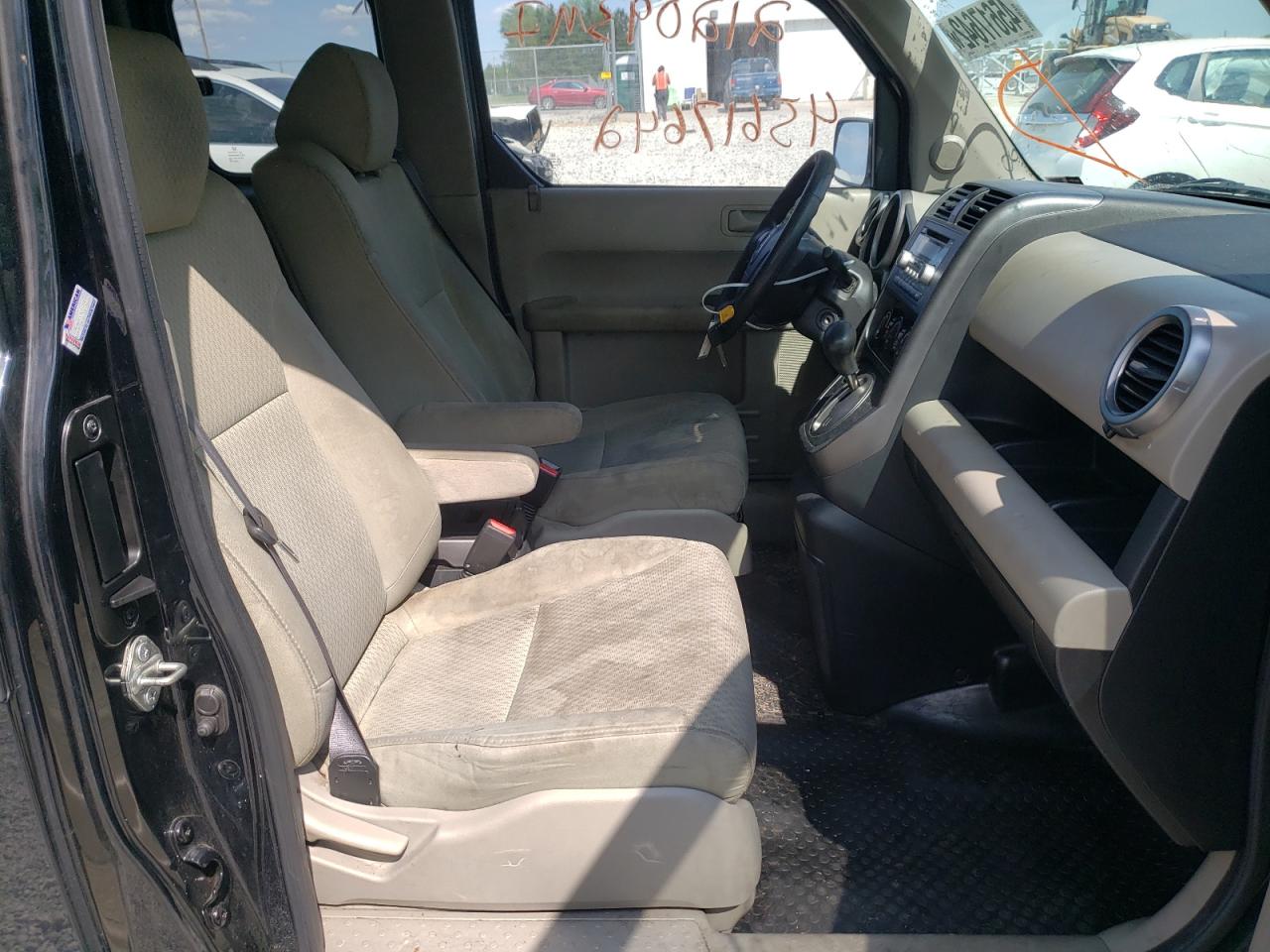 Photo 5 from auction – 2011 HONDA ELEMENT EX with VIN 5J6YH2H70BL001265