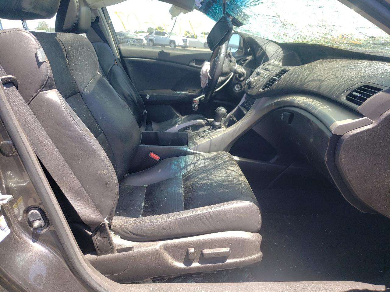 Photo 19 from auction – 2009 ACURA TSX with VIN JH4CU26639C024554