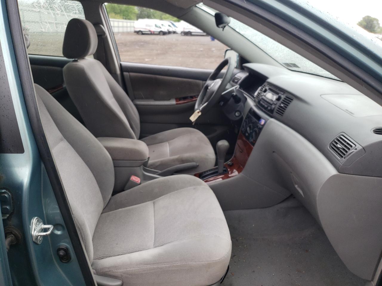 Фото 5 с аукциона – 2005 TOYOTA COROLLA CE с VIN 2T1BR32E05C444629