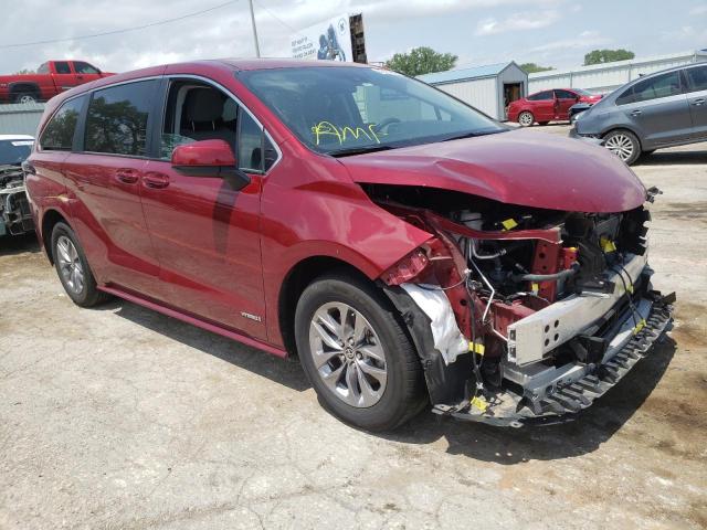 TOYOTA SIENNA LE 2021 with VIN 5TDKRKEC6MS019989 - Photo from auction