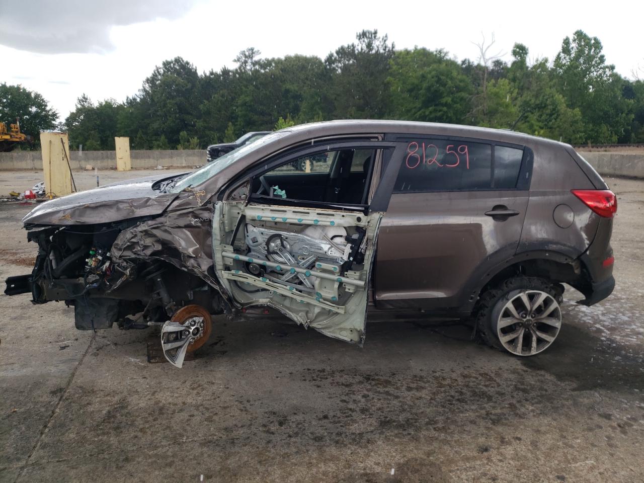 Photo 18 from auction – 2015 KIA SPORTAGE L with VIN KNDPBCAC0F7748637