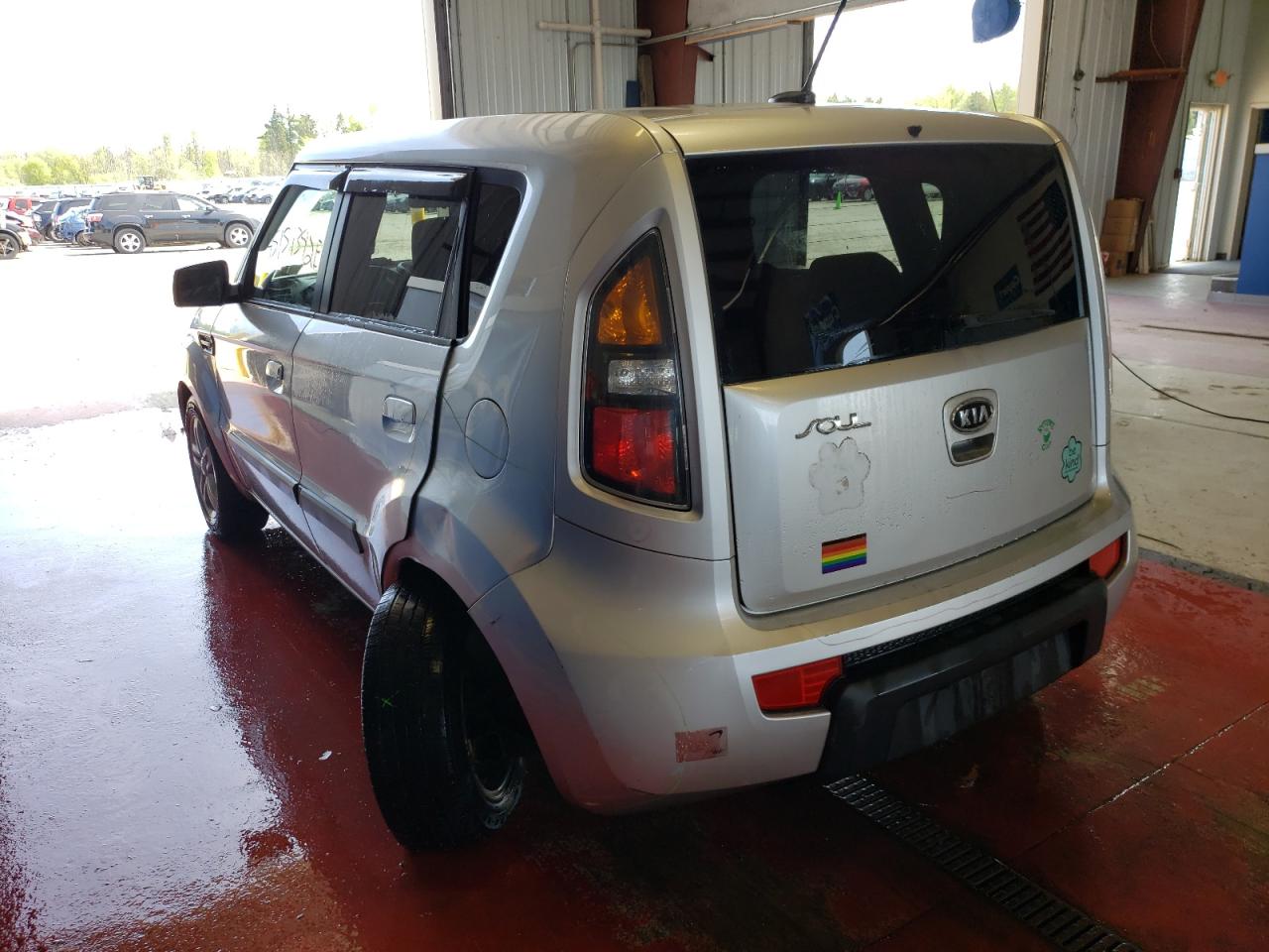 Photo 3 from auction – 2010 KIA SOUL + with VIN KNDJT2A25A7161220